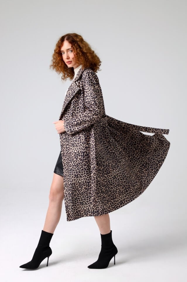 Leopar Baskılı Kaban