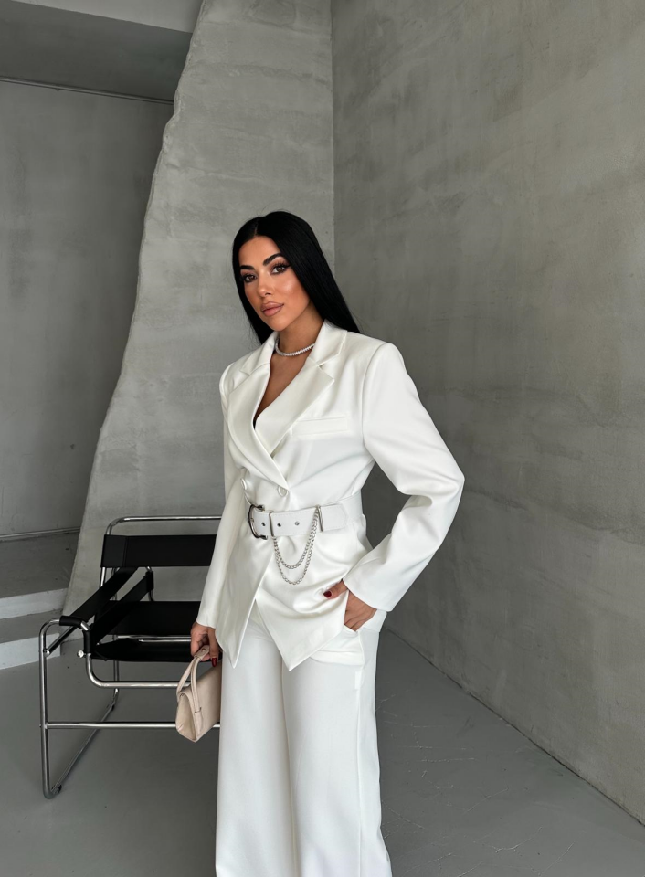 Zincir Kemer Detaylı Ceket Pantolon Takım - Beyaz