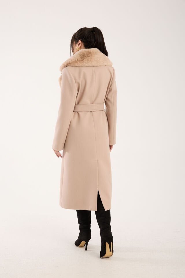 Yakası Kürklü Uzun Kaşe Kaban - Bej