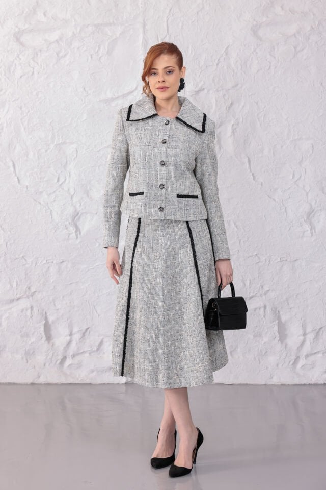 Gri Bebe Yaka Tüvit Ceket Etek Takımı - Siyah Şerit Detaylı İkili Takım