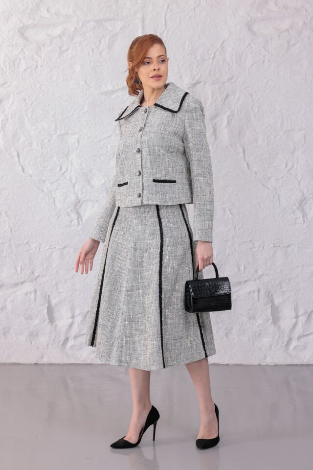 Gri Bebe Yaka Tüvit Ceket Etek Takımı - Siyah Şerit Detaylı İkili Takım