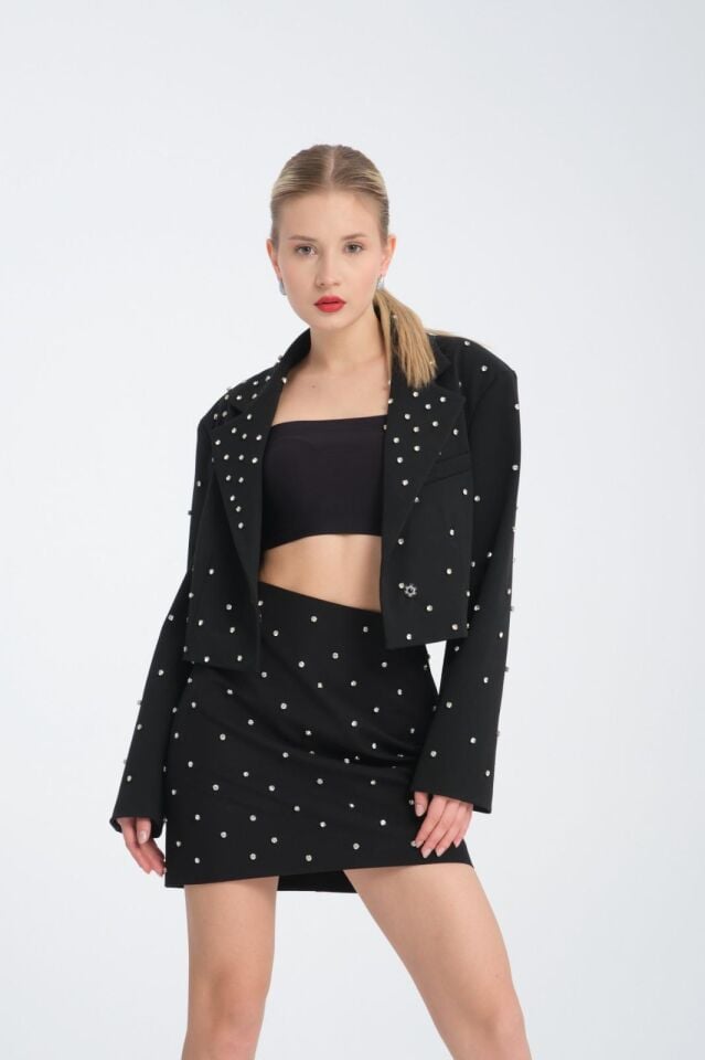 Çakmalı Taş Detaylı Siyah Kısa Blazer Ceket-Özel Davet Taş İşlemeli Siyah Kadın Ceket